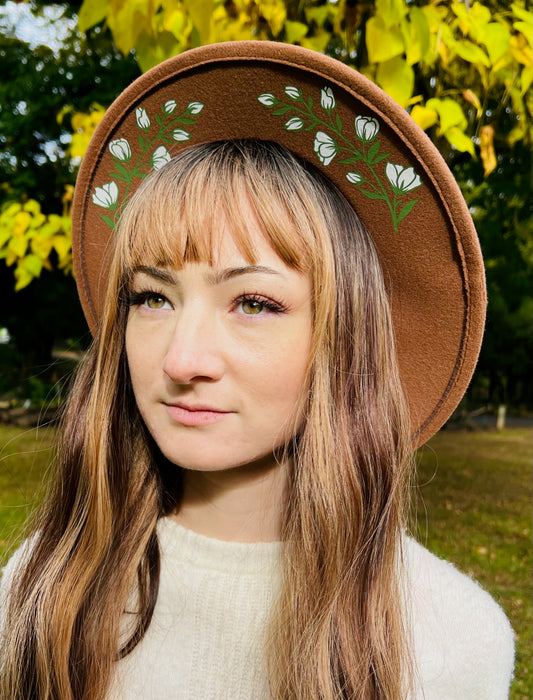 Vegan Felt Wide Brim Hat - Caramel  - White Floral